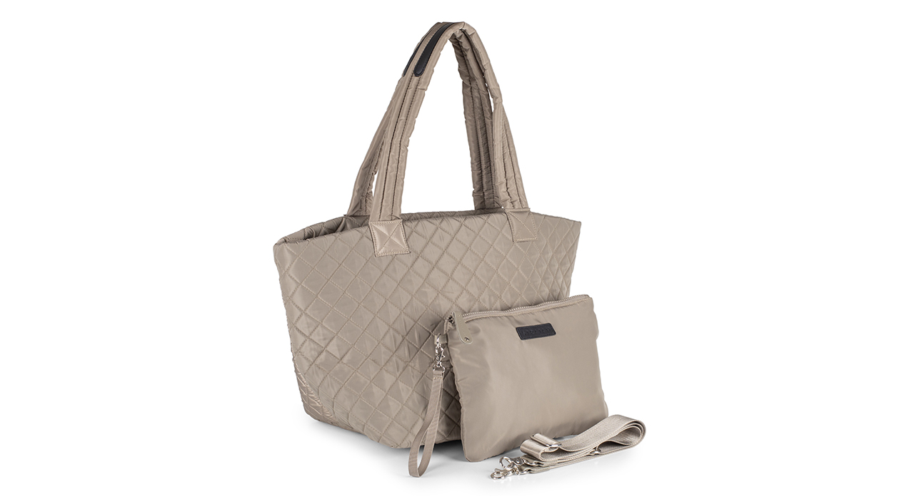 09 Metro Travel Tote 01